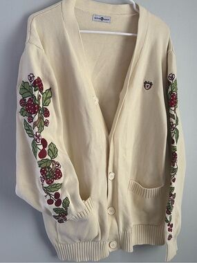 Carmico Apparel Cream Strawberry Cherry Embroidered Sweater Cardigan XL